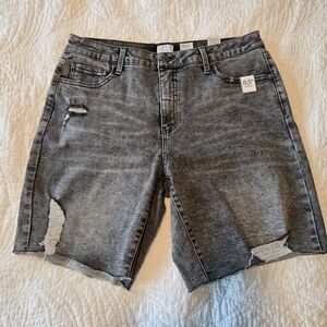 NWT Time and Tru Distressed Black Jean Shorts 14